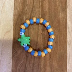 1 Color Patterned turtle bracelet